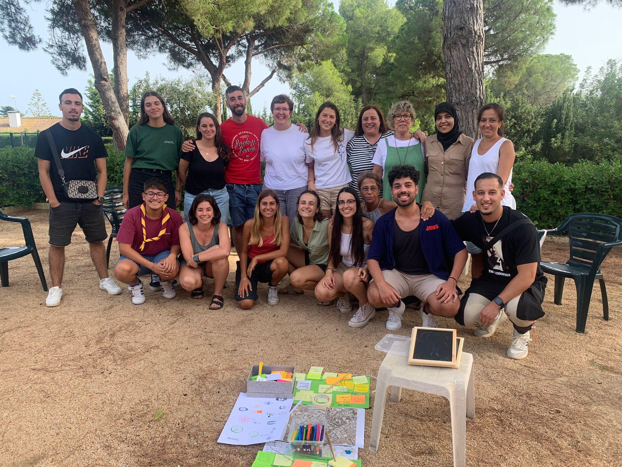 foto de grup de l'equip la Vinya a la trobada d'inici de curs