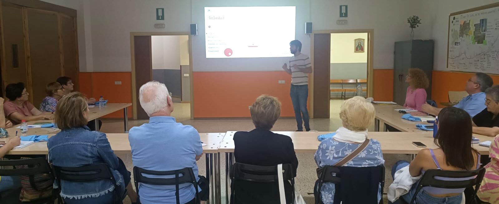 Formació del voluntariat: voluntaris amb Gent Gran de la Vinya