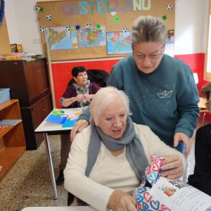 Els regals dels "reyes Majos" a la Vinya