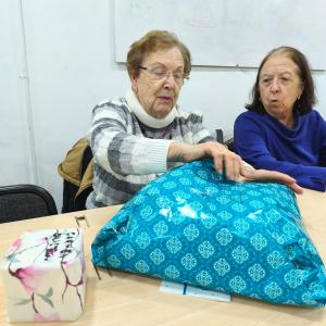 Els regals dels "reyes Majos" a la Vinya