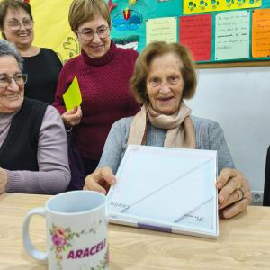 Els regals dels "reyes Majos" a la Vinya