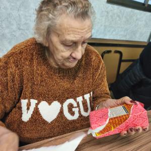 Els regals dels "reyes Majos" a la Vinya